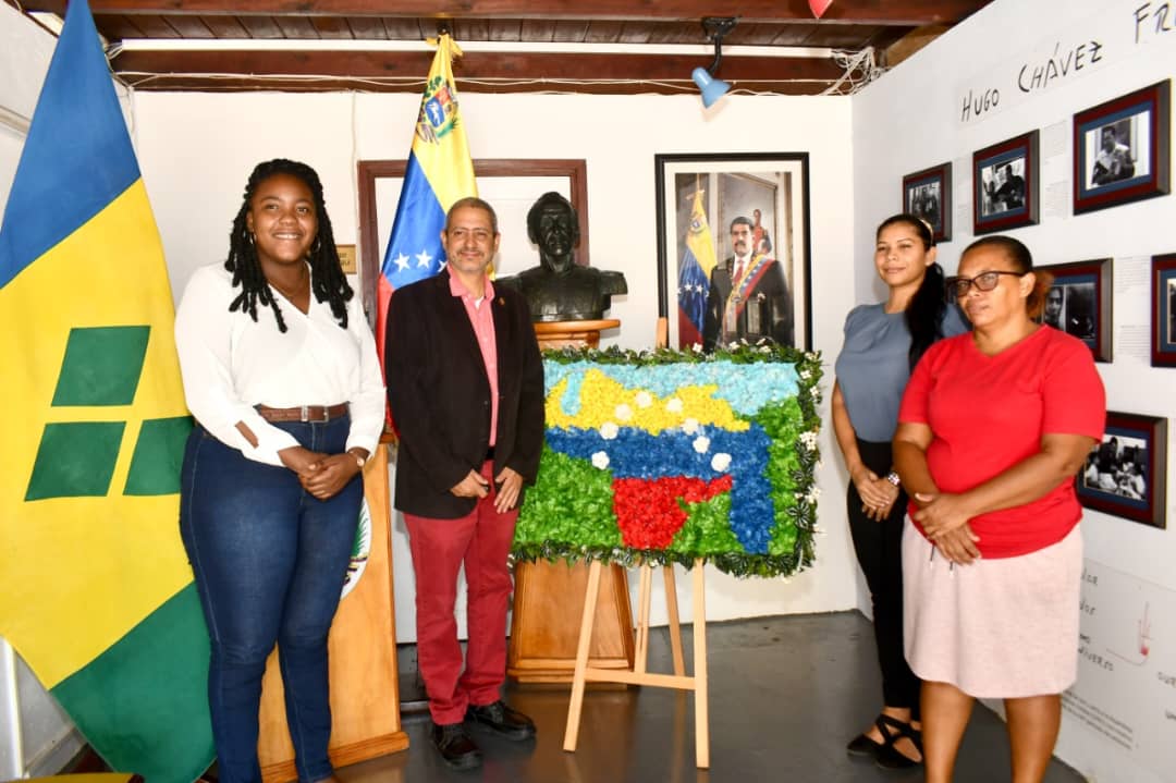 Embajada de Venezuela en San Vicente y las Granadinas conmemora la Batalla de Carabobo con ofrenda floral