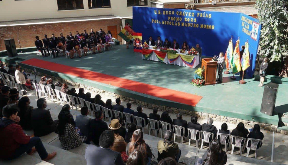 Colegio boliviano nombra a su promoción 2022 “Presidente Nicolás Maduro Moros”