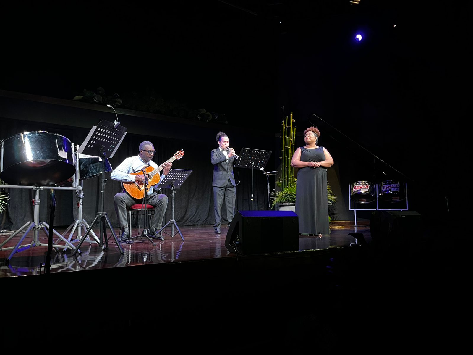 Oboísta venezolano ofrece concierto con motivo del 60° aniversario de la Independencia de Trinidad y Tobago