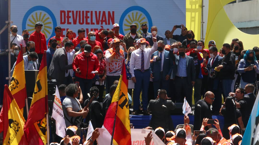 Cancillería acompaña Gran Marcha en Caracas para exigir devolución de bienes del pueblo al imperialismo