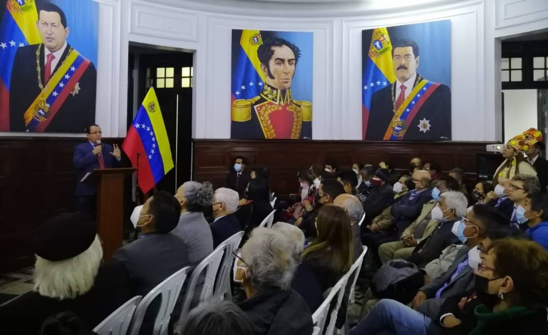 Embajada de Venezuela en Perú conmemora 68 años del natalicio del Comandante Hugo Chávez