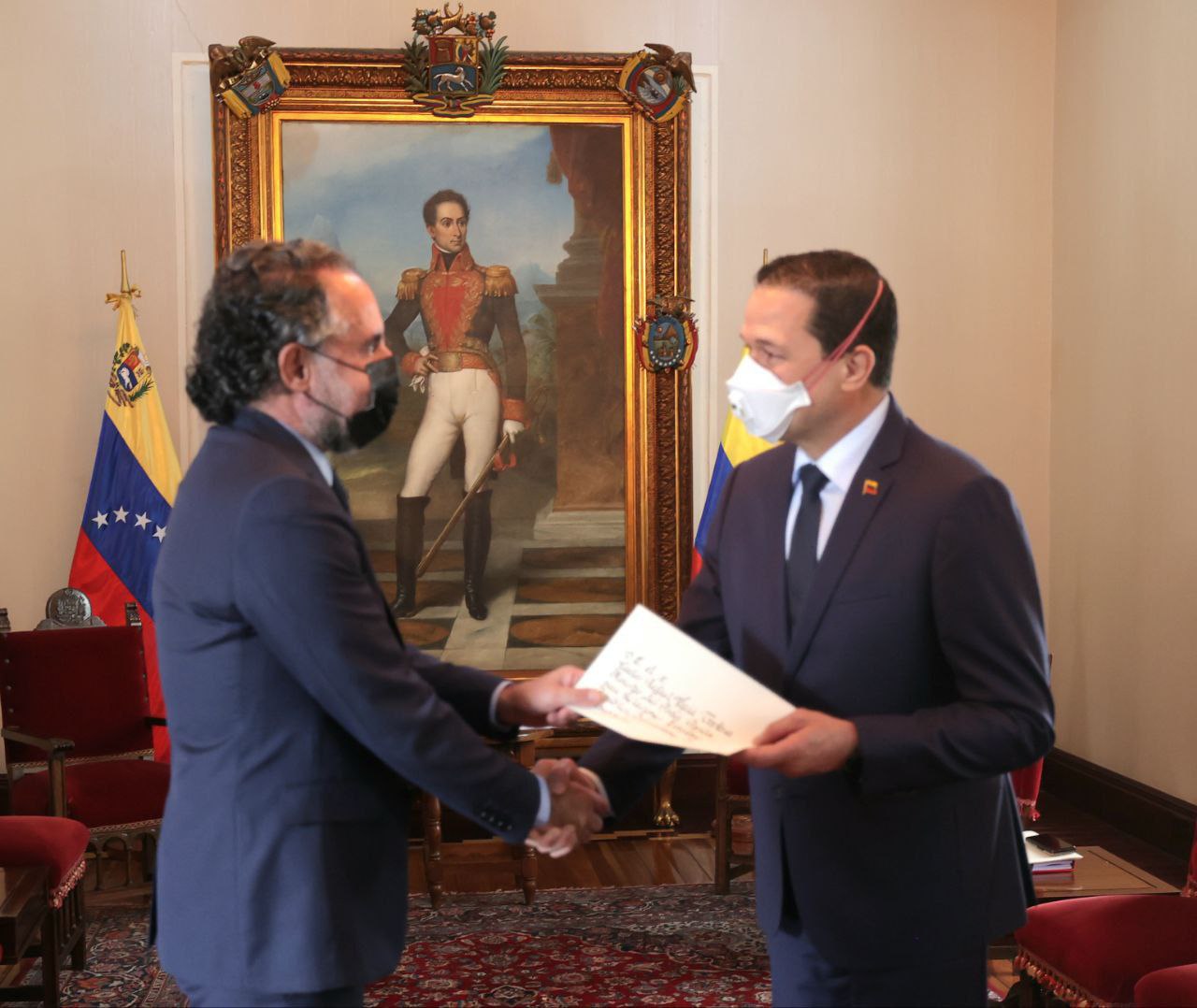Embajador de Colombia entregó copias de estilo ante el canciller Carlos Faría