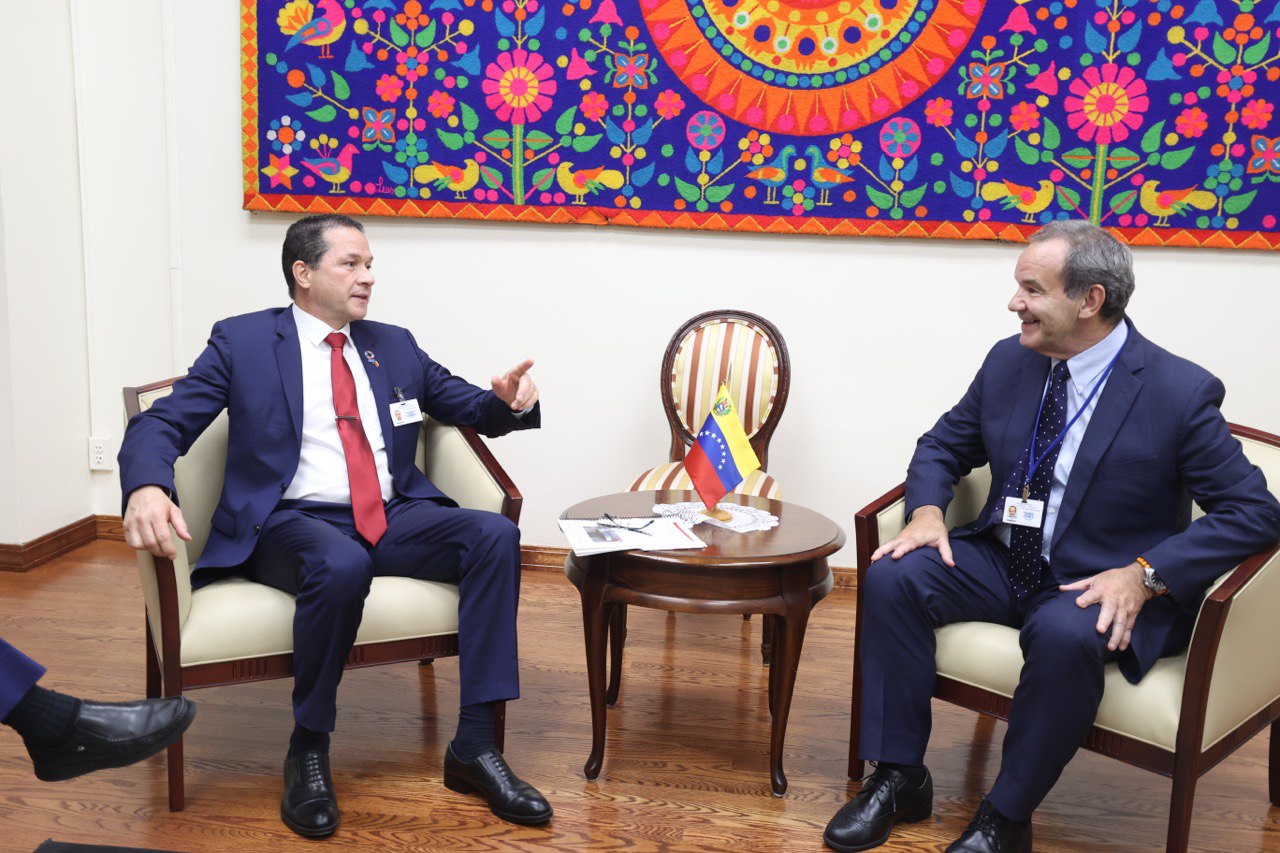 Canciller Faría se reúne en Nueva York con Secretario General Iberoamericano