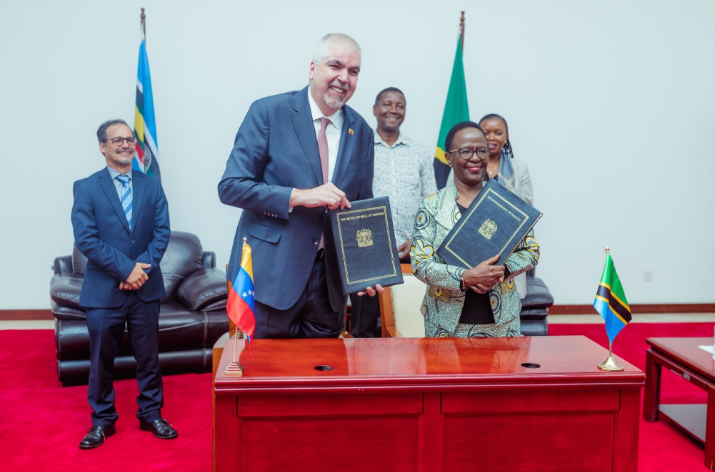 Venezuela y Tanzania firman Acuerdo de Cooperación y Memorándum de Consulta Política