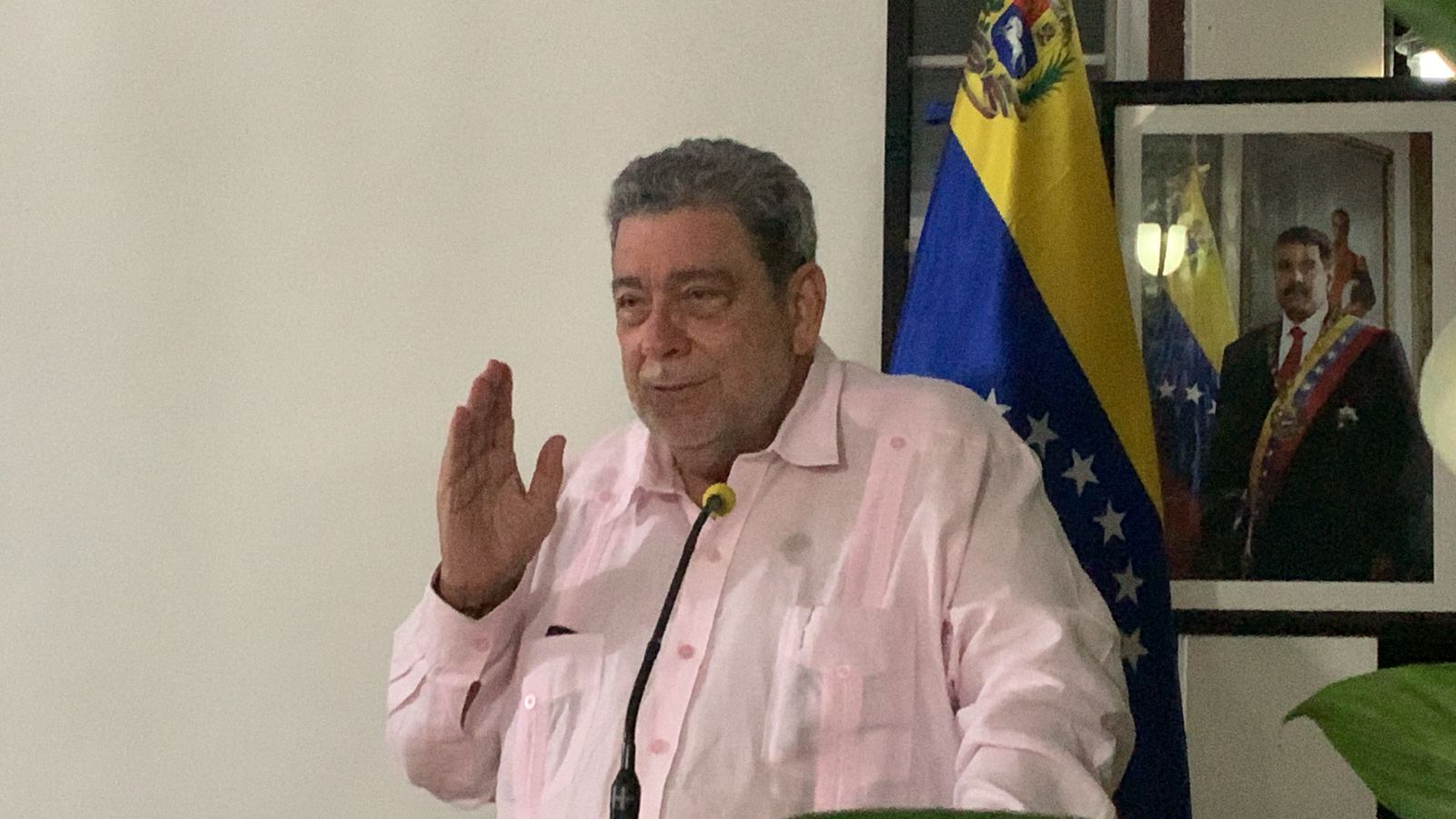 Primer Ministro de San Vicente y las Granadinas expresa su solidaridad al pueblo de Las Tejerías
