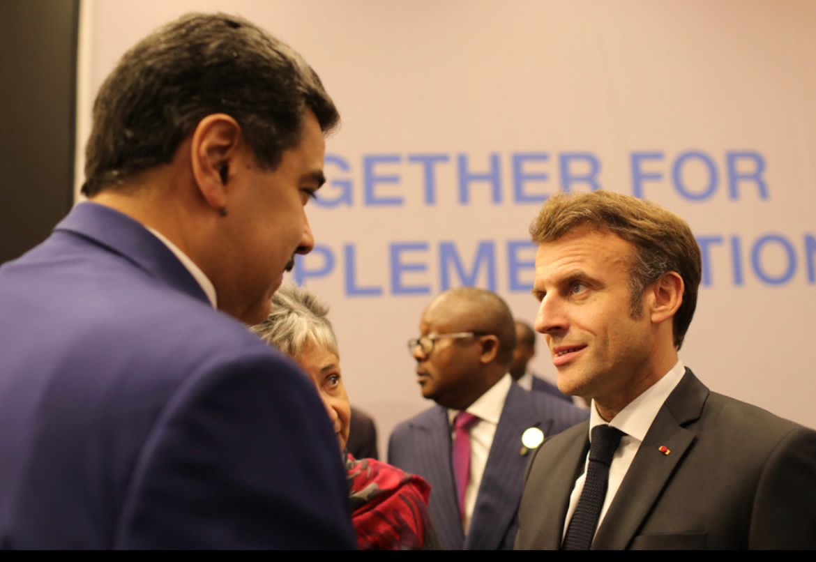 Presidente Maduro se reúne con Emmanuel Macron en el contexto de la COP27