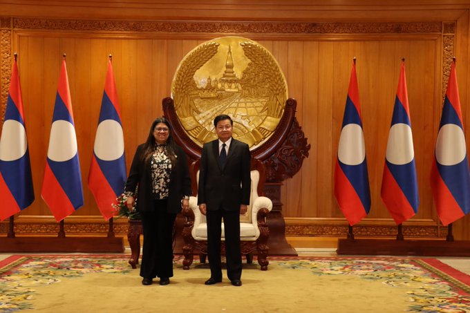 Presidente de Laos recibe Cartas Credenciales de embajadora venezolana Tatiana Pugh