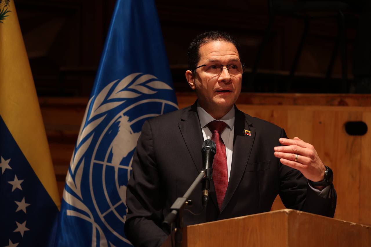 Canciller Carlos Faría reitera ante la OIM la disposición de Venezuela al diálogo
