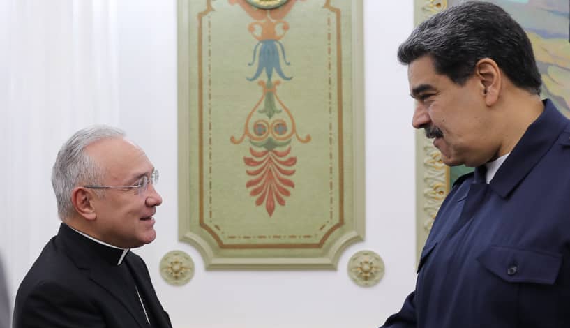 Presidente recibe a representantes del Estado del Vaticano en Miraflores