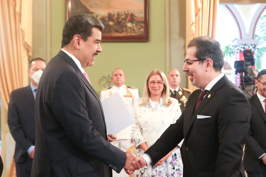 Presidente Maduro recibe cartas credenciales del Embajador de Siria