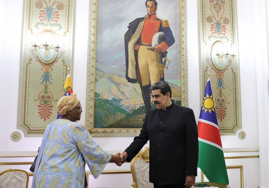 Presidente Maduro recibe en Miraflores a Viceprimera Ministra y Canciller de Namibia