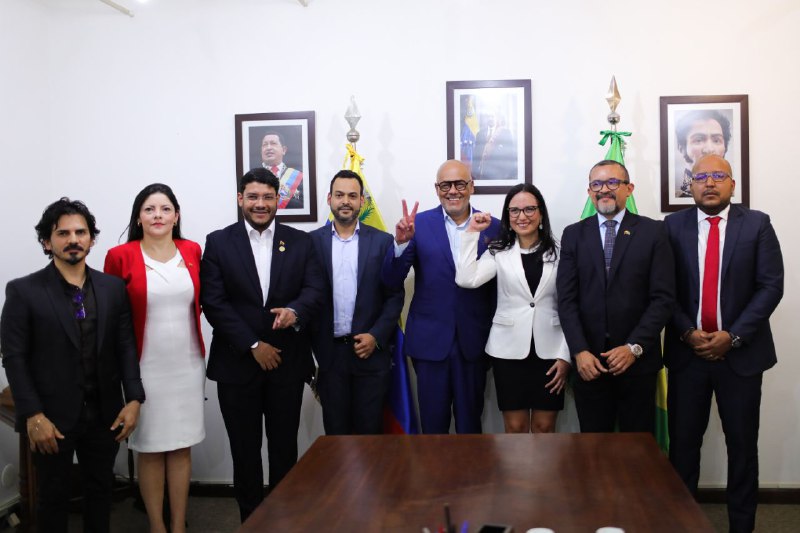 La dignidad se expresó en defensa de la Embajada de Venezuela en Brasil