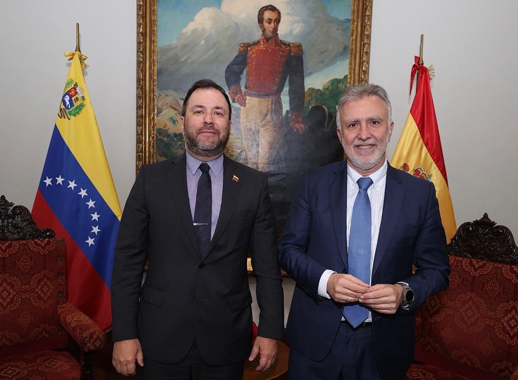Canciller Gil se reúne con el Presidente del Gobierno de Canarias