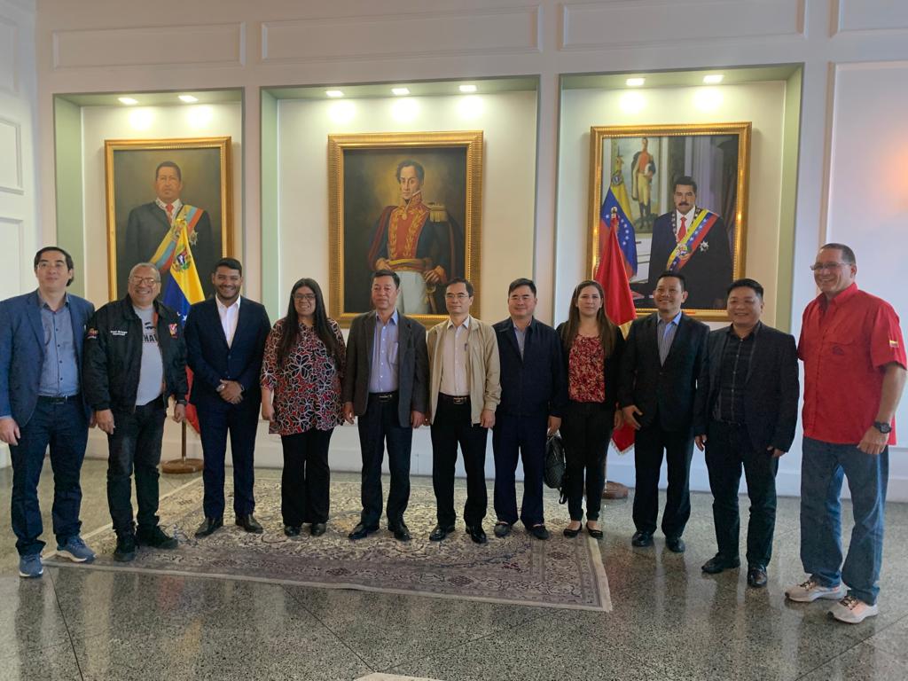 Arriba a Venezuela delegación del Partido Comunista de Vietnam para afianzar alianza política