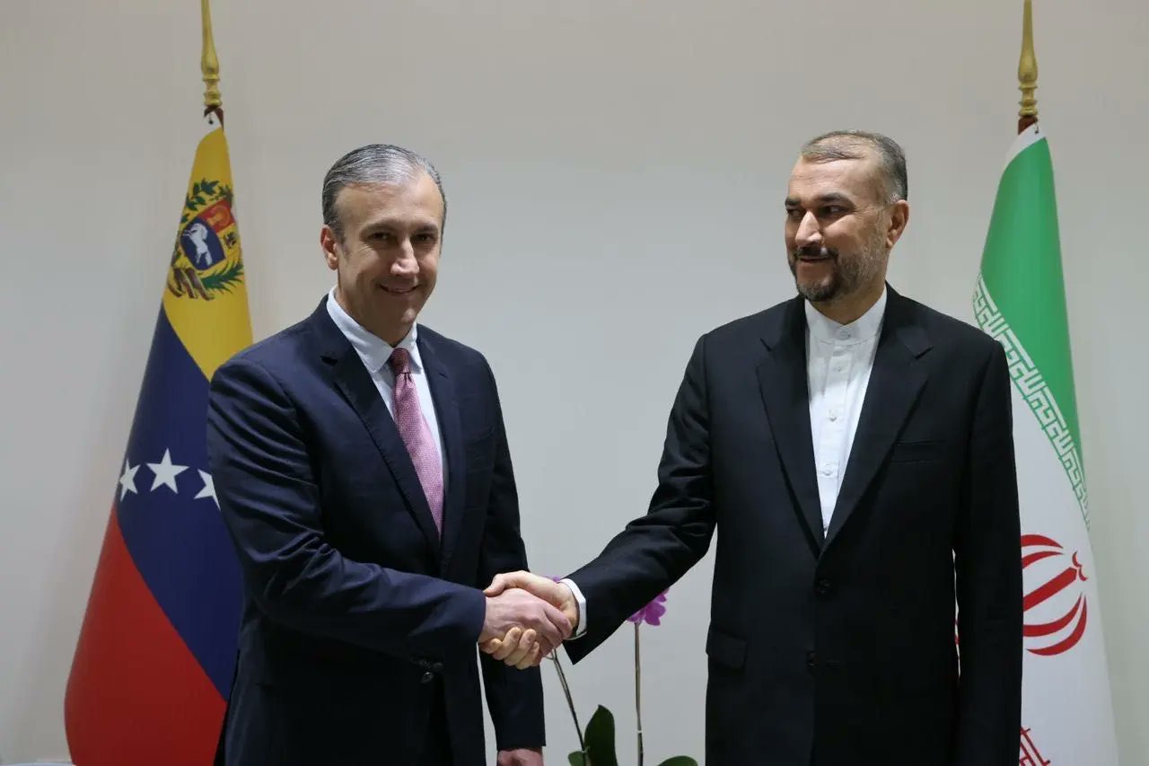 Venezuela e Irán estrechan lazos de cooperación en materia económica