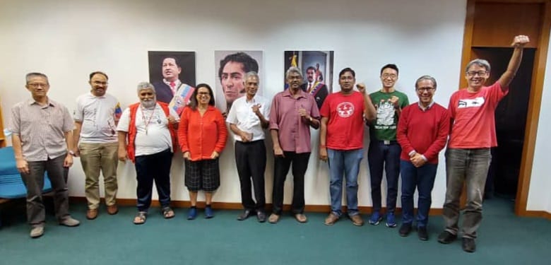 Grupo de solidaridad en Malasia homenajea al Comandante Hugo Chávez
