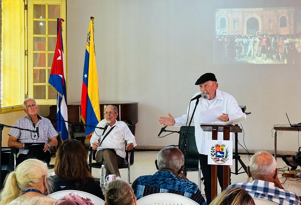 Conversan en La Habana sobre el primer grito independentista de Venezuela y la victoria cubana frente al imperialismo en Playa Girón
