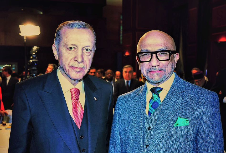 Embajador José Bracho asiste a ceremonia musulmana invitado por el Presidente de Türkiye