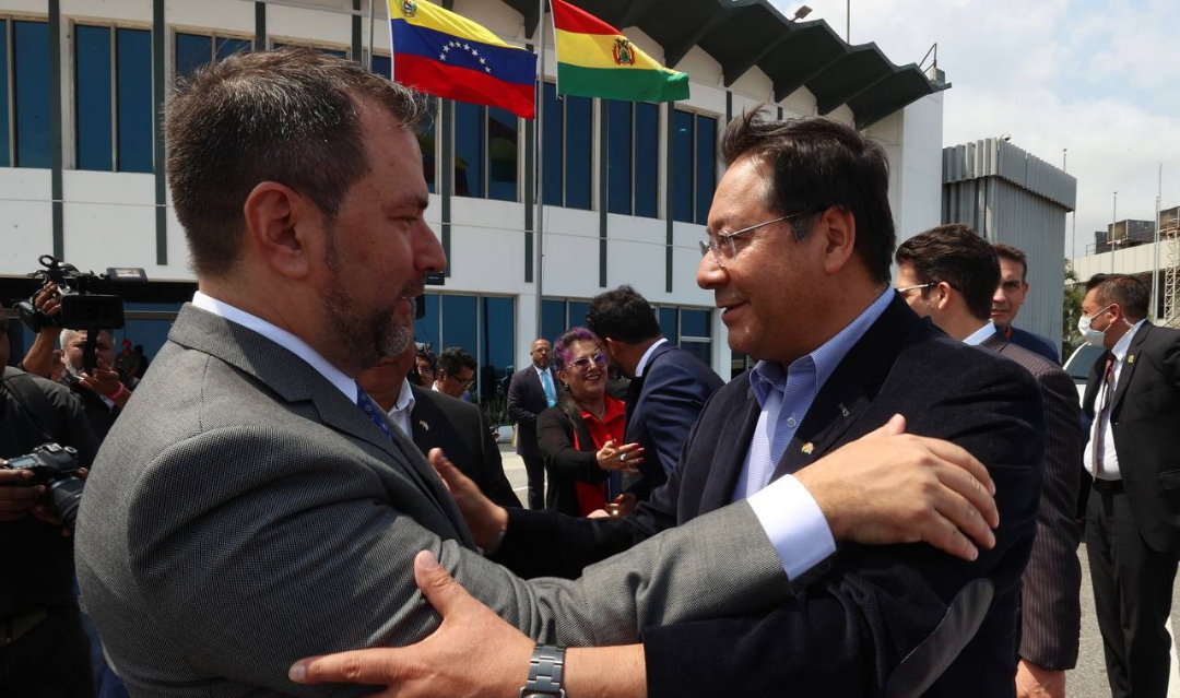 Arriba a Venezuela Presidente de Bolivia para III Comisión de Integración Conjunta