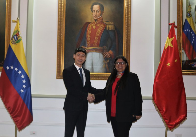 Arriba a Caracas nuevo embajador designado de China Lan Hu