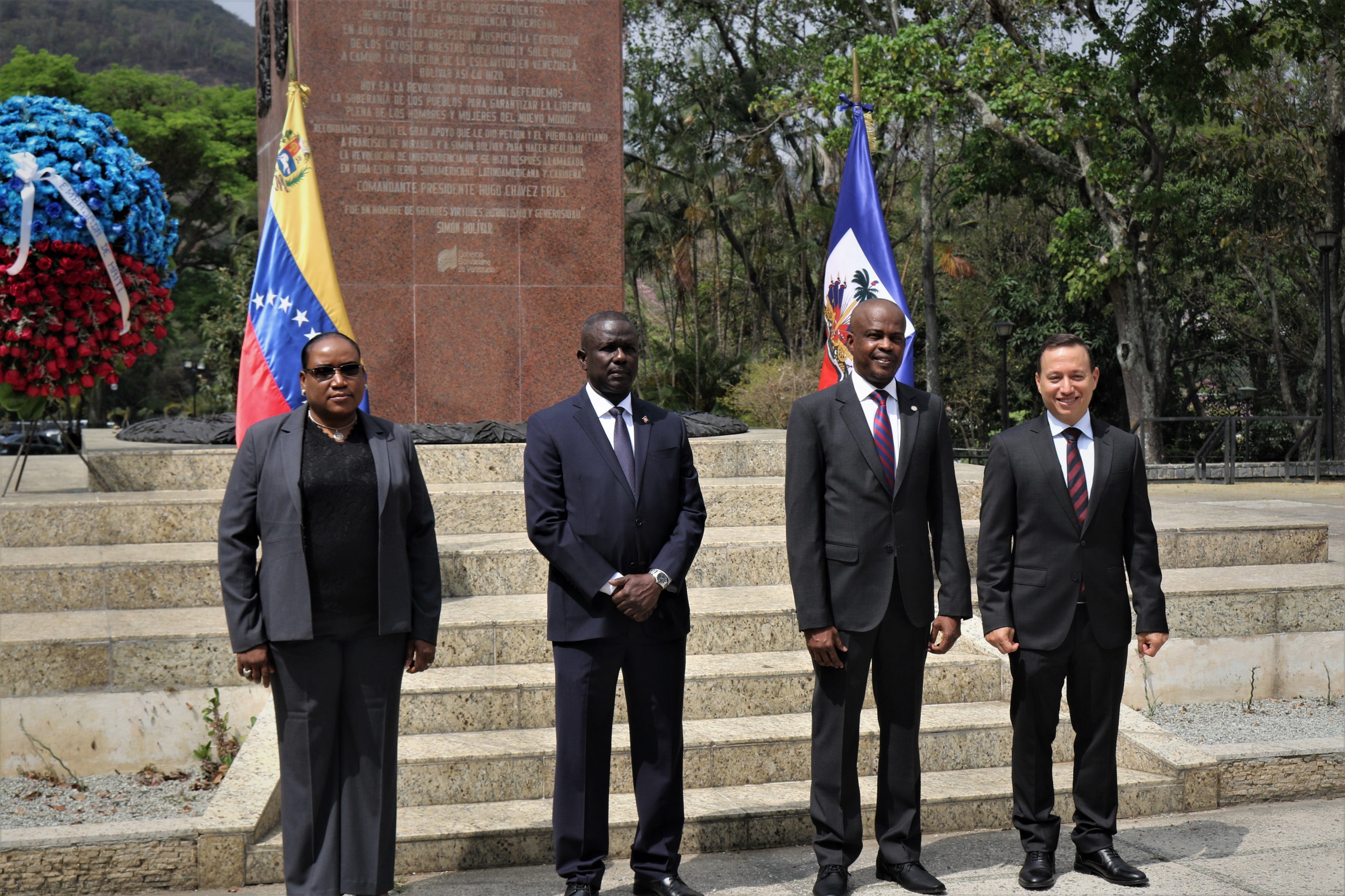 Conmemoran en Caracas el Día de la Bandera de Haití