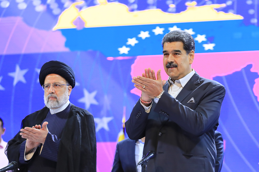 Presidentes de Venezuela e Irán sostienen encuentro con la juventud