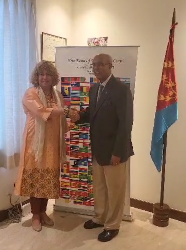 Embajadora Capaya Rodríguez sostiene encuentro con decano del cuerpo diplomático acreditado en India