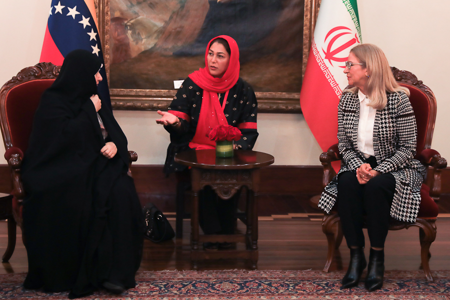 Cilia Flores sostuvo encuentro con Primera Dama de Irán