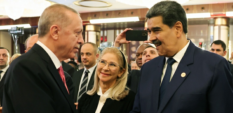 Presidente Maduro acompaña ceremonia de investidura de su homólogo Erdogan