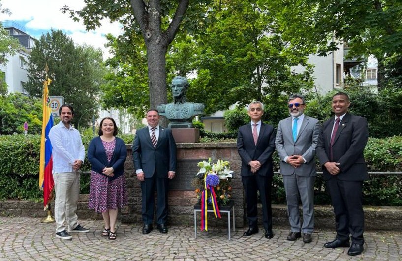 Aniversario de la declaración de la independencia de Venezuela conmemoran en Frankfurt