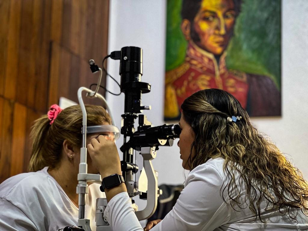 Embajada en Perú realiza nueva edición de jornada médica gratuita «Venezuela te cuida»