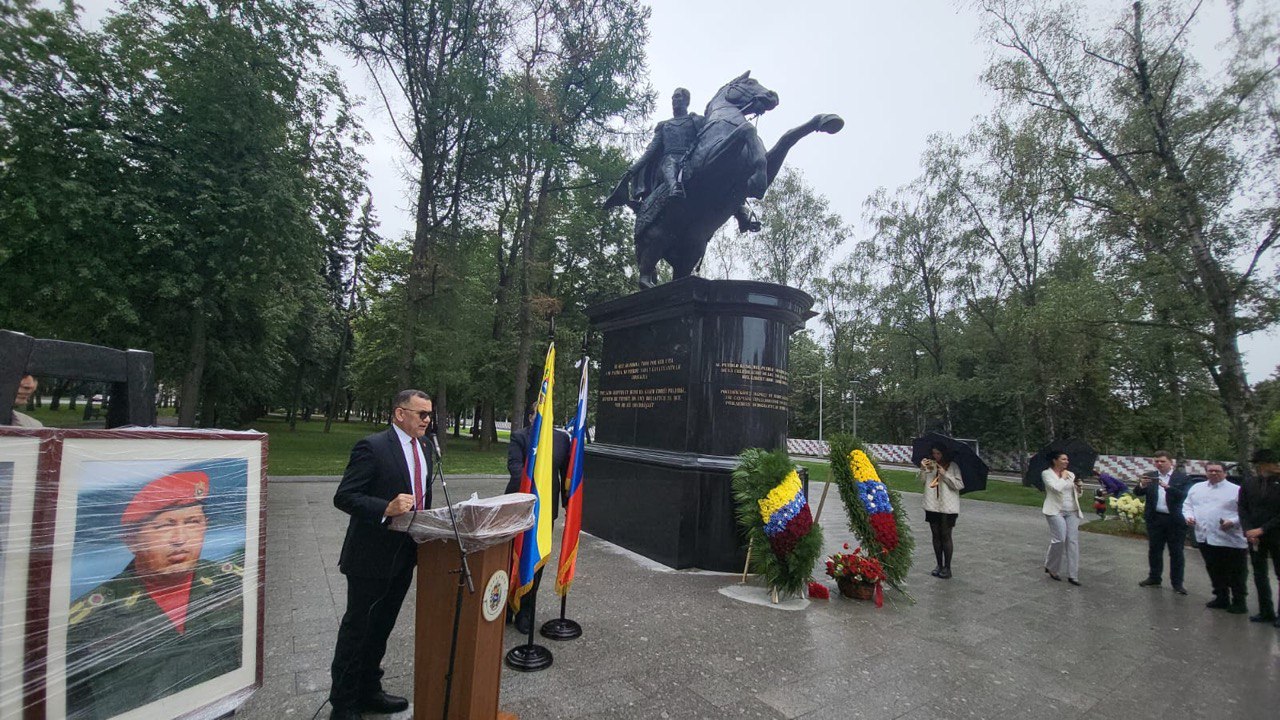 Embajada de Venezuela en Rusia celebra 240 Aniversario del natalicio del Libertador Simón Bolívar