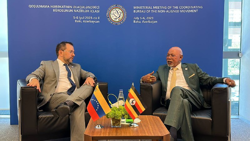 Venezuela y Uganda revisan agenda de cooperación en Bakú