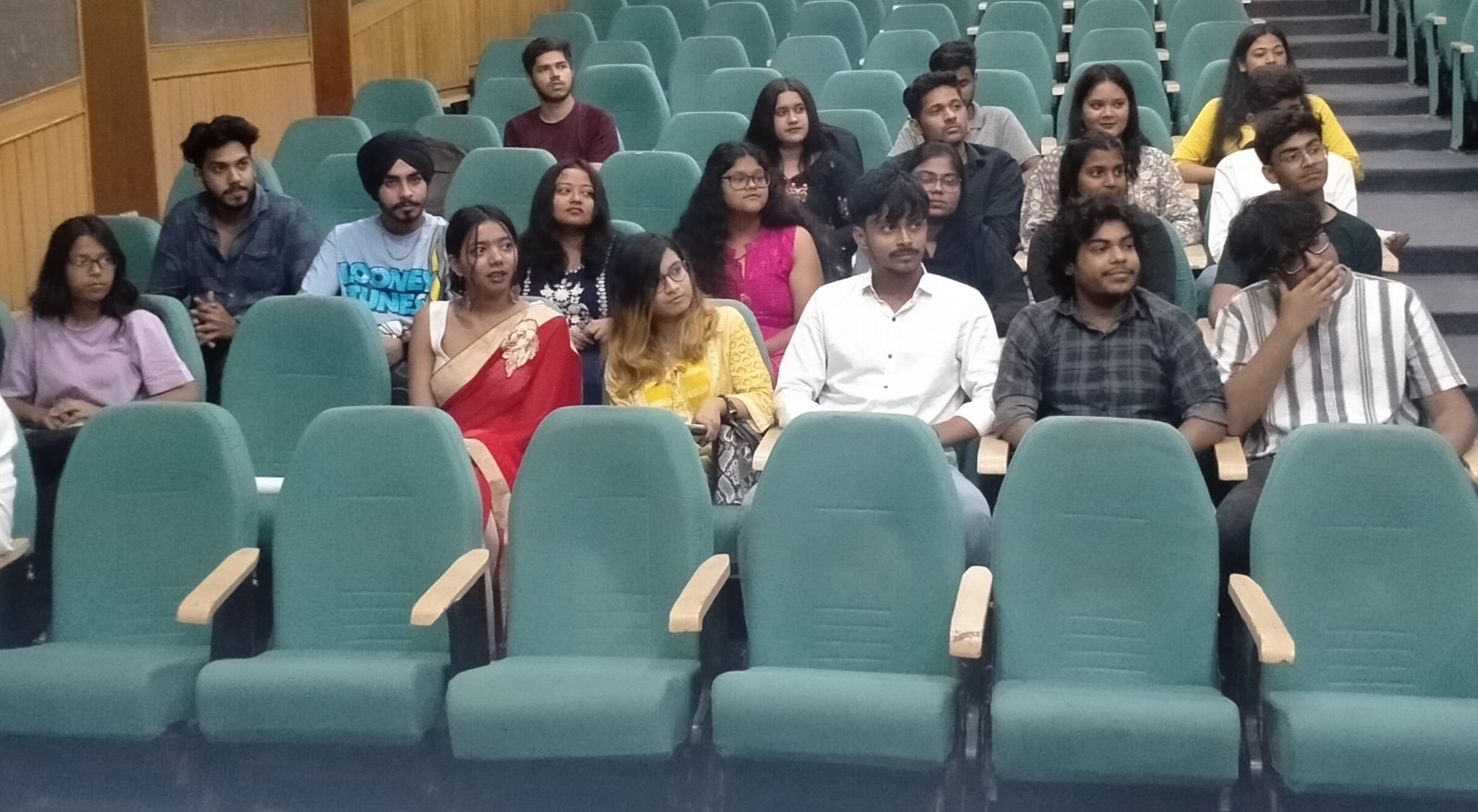 Embajada de Venezuela en India participa en charla sobre Rómulo Gallegos en Universidad Amity