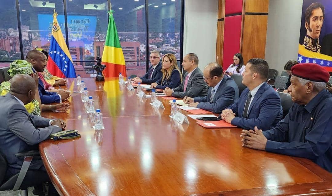 Venezuela y la República del Congo fortalecen relaciones bilaterales en materia de transporte