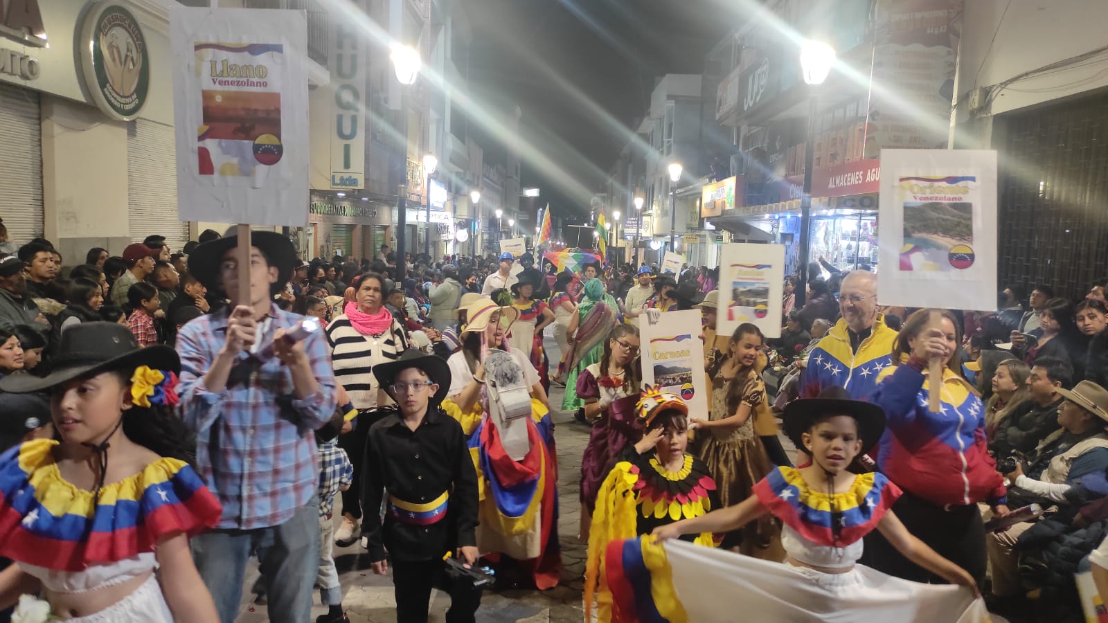Venezuela presente en las fiestas del Yamor 2023 en Ecuador