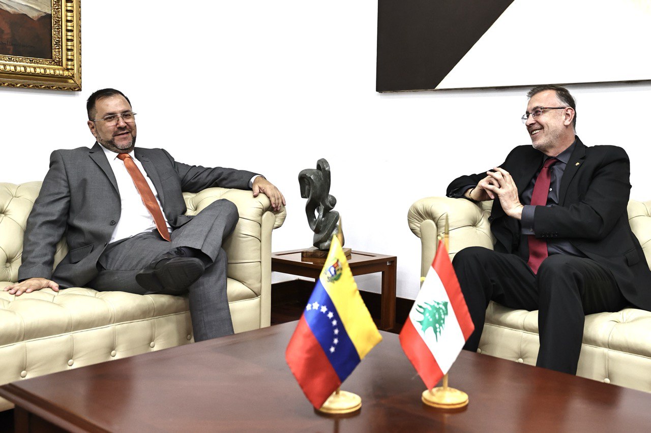 Canciller Yván Gil se reúne con Embajador libanés para fortalecer relaciones bilaterales