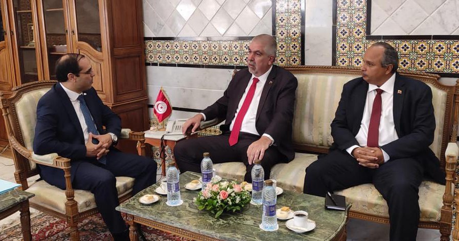 Viceministro para África Yuri Pimentel visita la República Tunecina