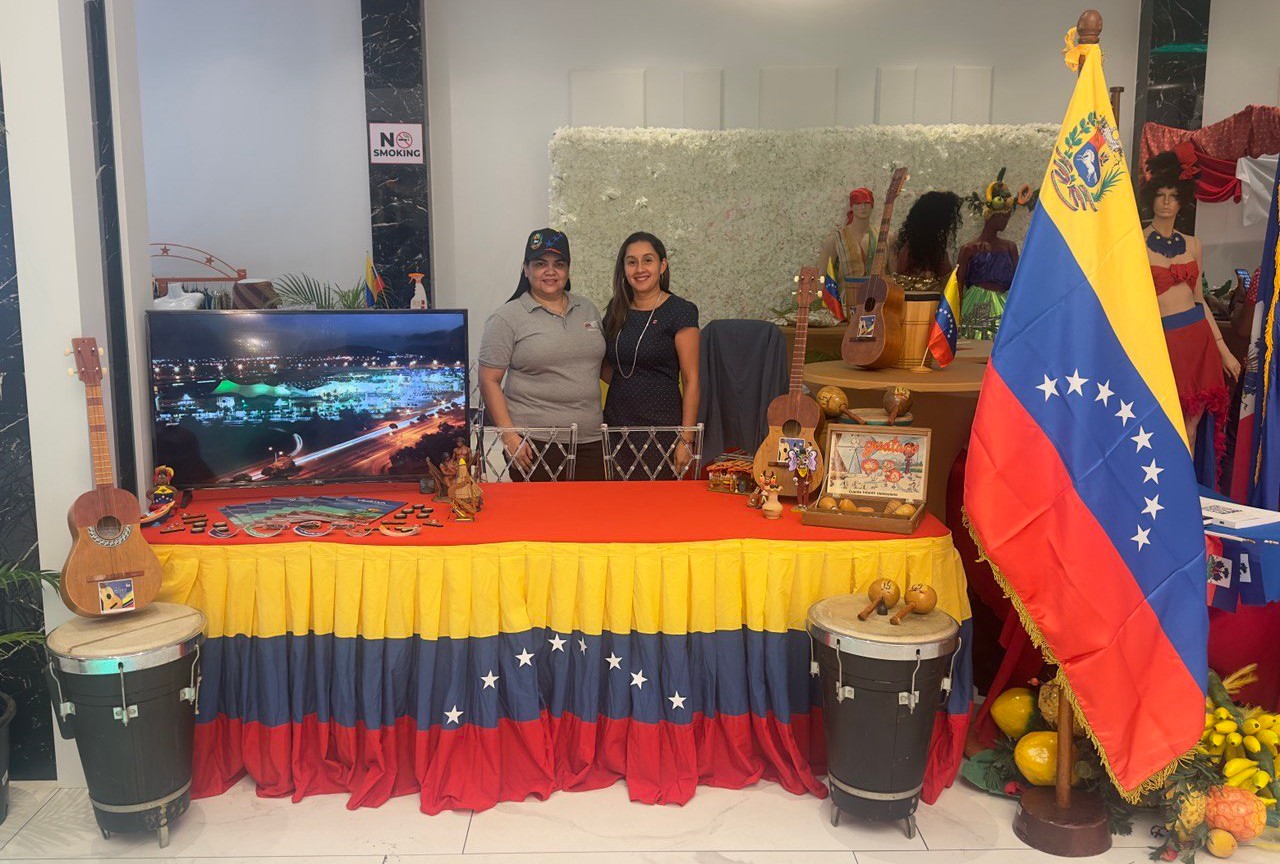 Venezuela participa en Festival de Turismo de Suriname