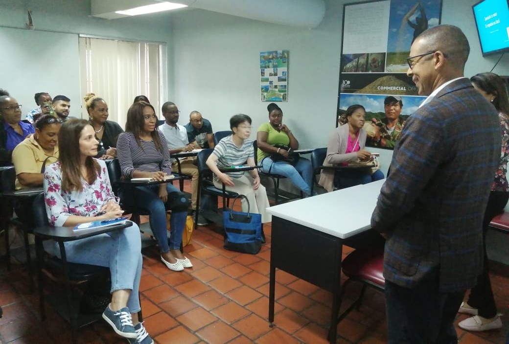 Estudiantes trinitobaguenses agradecen inicio de clases de Español y Cultura Venezolana del IVCC