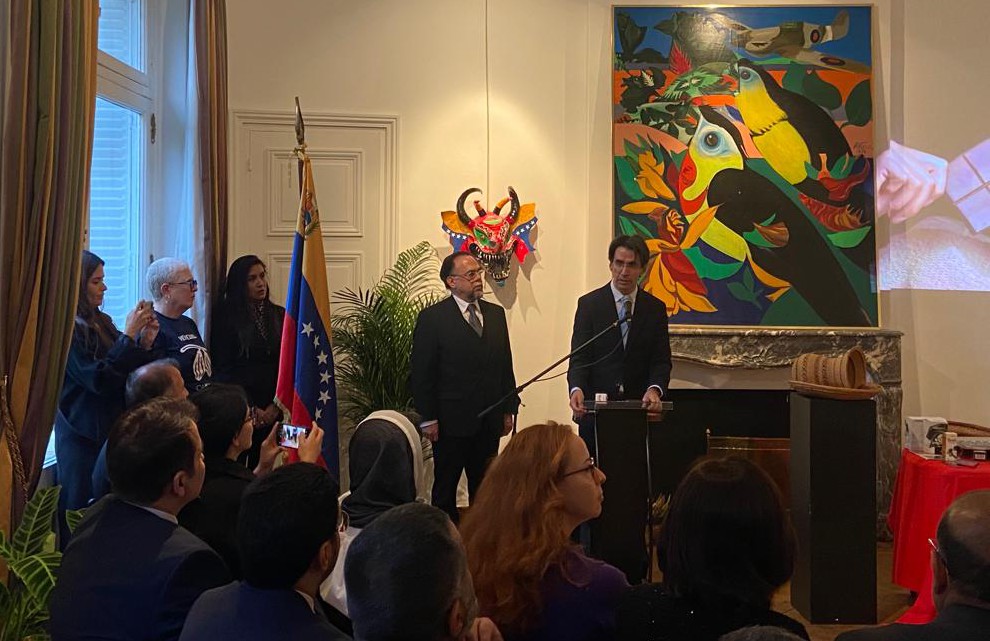 Embajada de Venezuela en Francia acoge evento del Salón del Chocolate de París