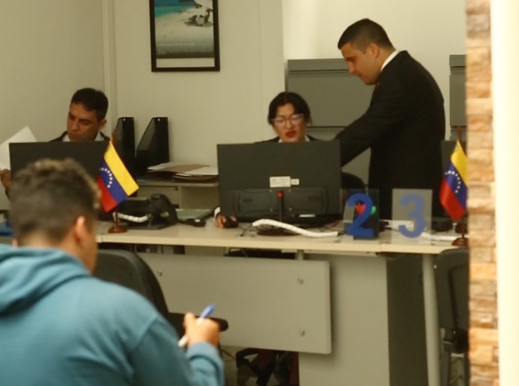 Venezuela reapertura sus consulados en Medellín, Cartagena y Riohacha
