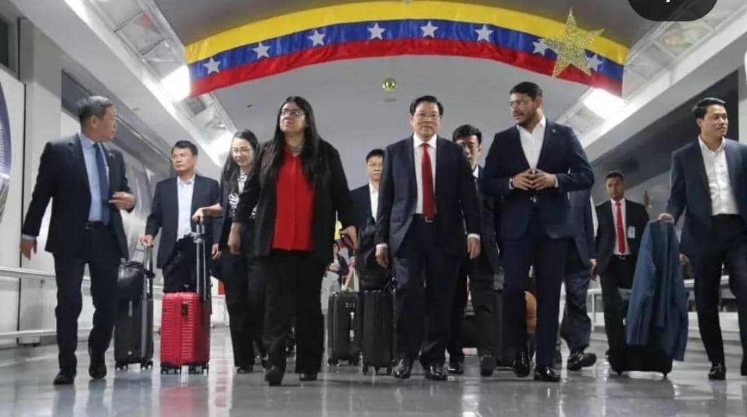 Venezuela recibe comitiva del Partido Comunista de Vietnam