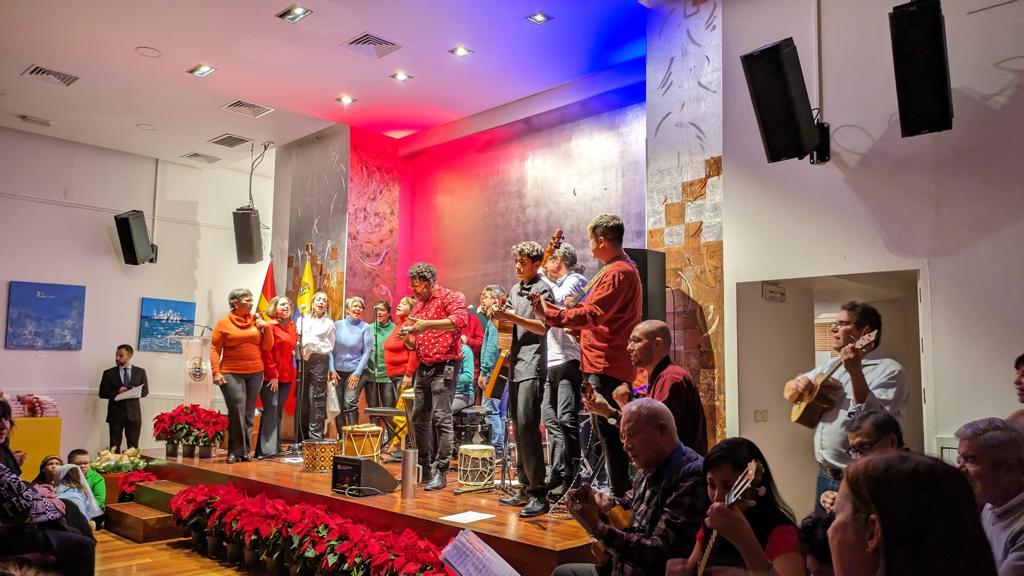 A pura venezolanidad: Embajada en España celebra parranda navideña