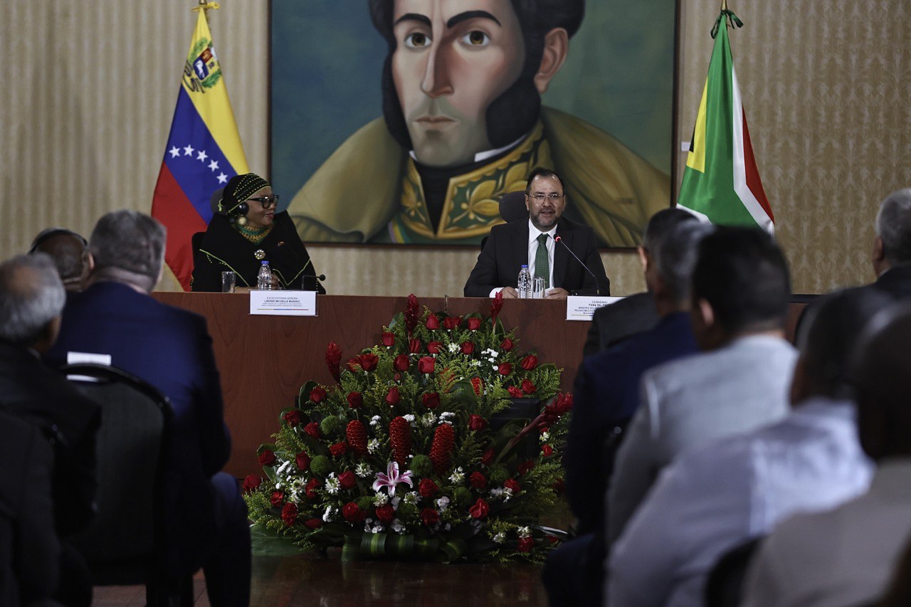 Venezuela y Sudáfrica conmemoran 30 años de relaciones diplomáticas y 10 años de la partida física de Mandela