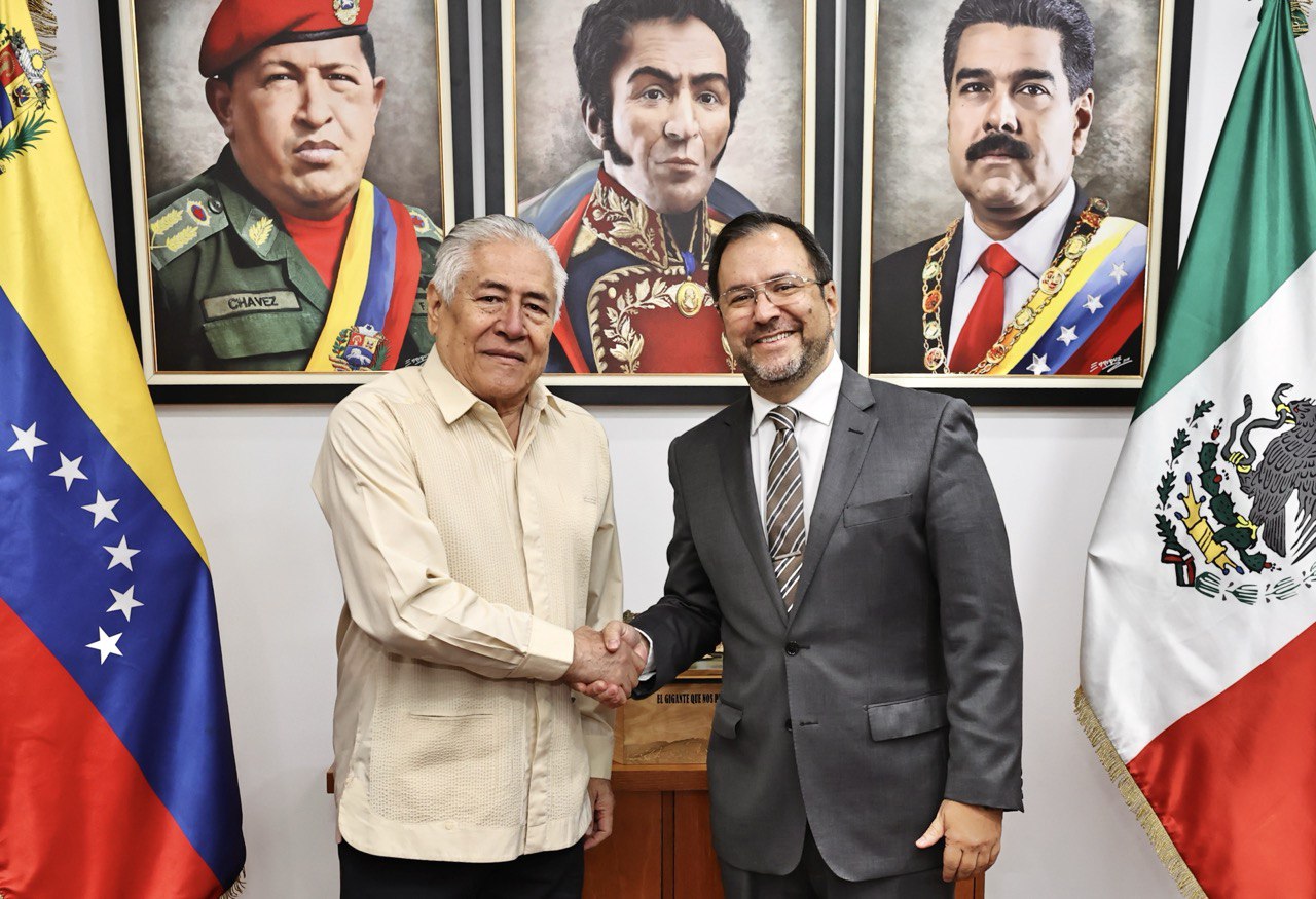 Venezuela y México impulsan lazos bilaterales en materia energética