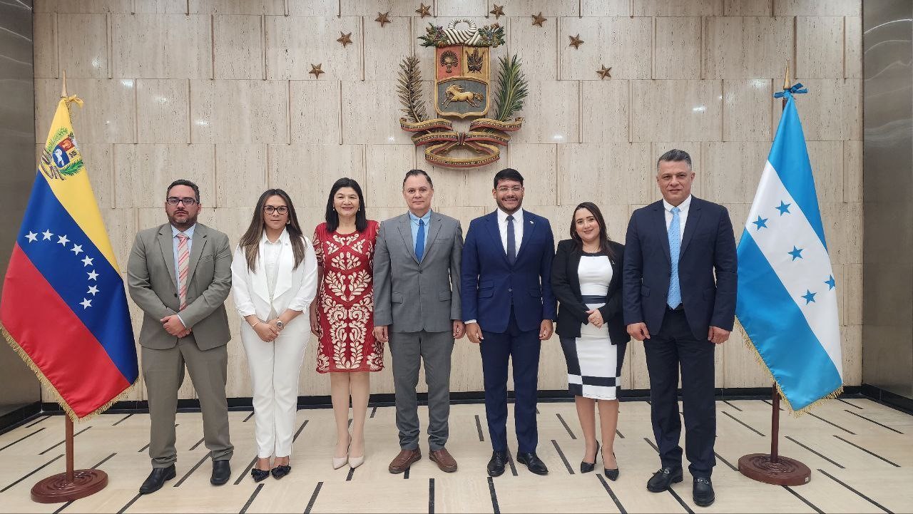 Venezuela y Honduras realizan I Ronda Consular y Migratoria