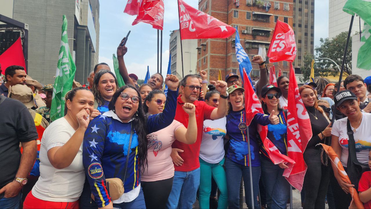 Cancillería acompañó Gran Caravana de la Furia Bolivariana en el Día de la Dignidad Nacional