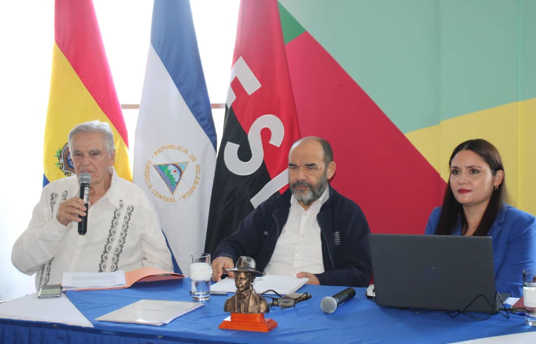 Embajador de Venezuela en Nicaragua ofrece conferencia en homenaje al Padre Miguel d’Escoto
