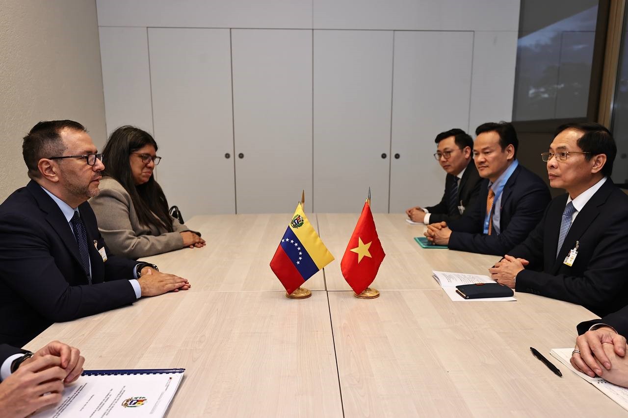 Venezuela y Vietnam revisan en Ginebra progreso de la cooperación